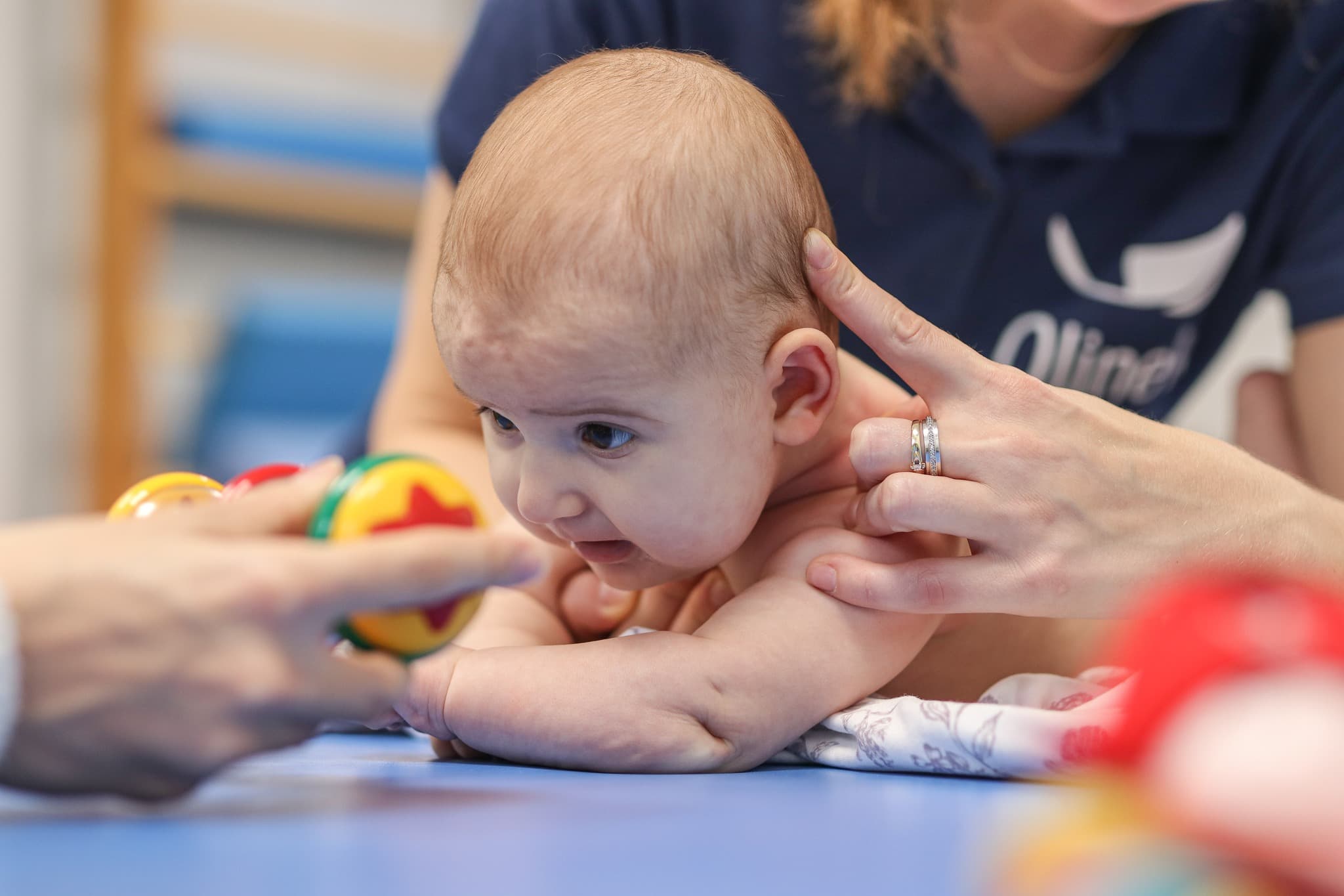 Fizjoterapia niemowląt Olinek Warszawa — zdjęcie z gabinetu F